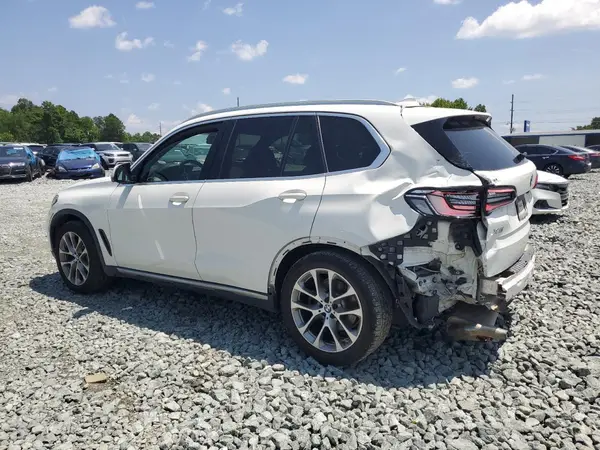 5UXCR6C5XKLL61071 2019 BMW X5 - Image 2
