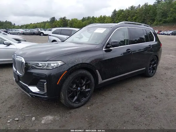 5UXCW2C00L9A00052 2020 BMW X7 - Image 2
