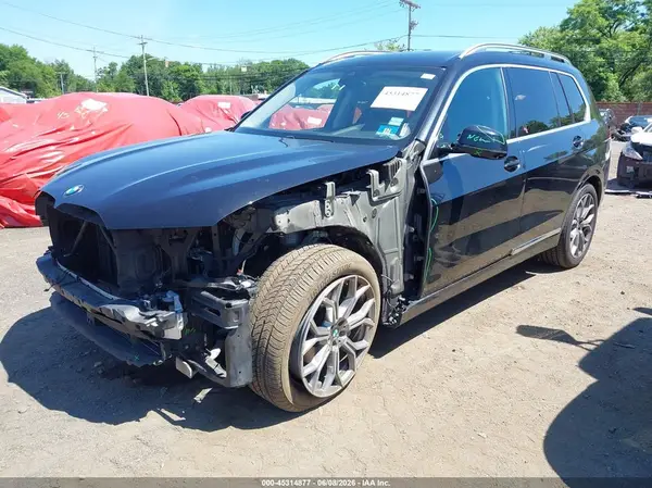 5UXCW2C00L9A02075 2020 BMW X7 - Image 2