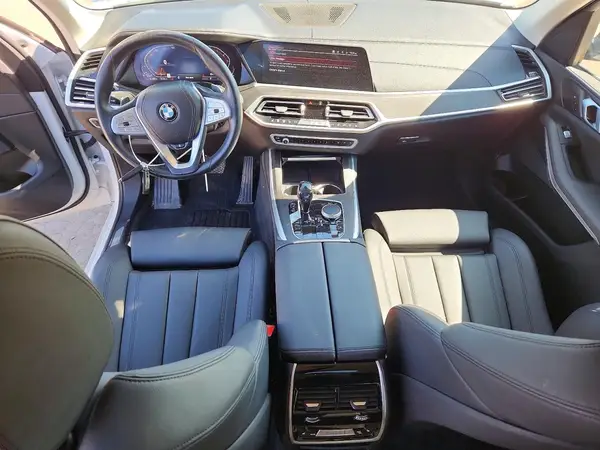 5UXCW2C00L9C18279 2020 BMW X7 - Image 8