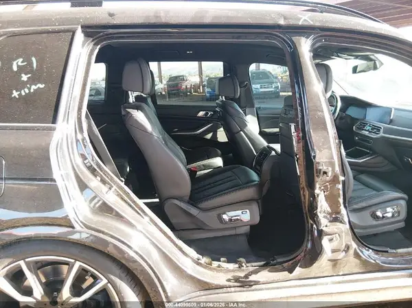 5UXCW2C00L9C79356 2020 BMW X7 - Image 8