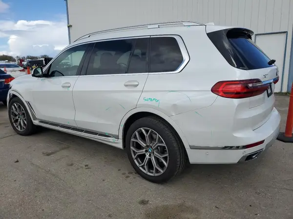 5UXCW2C00M9F64057 2021 BMW X7 - Image 2