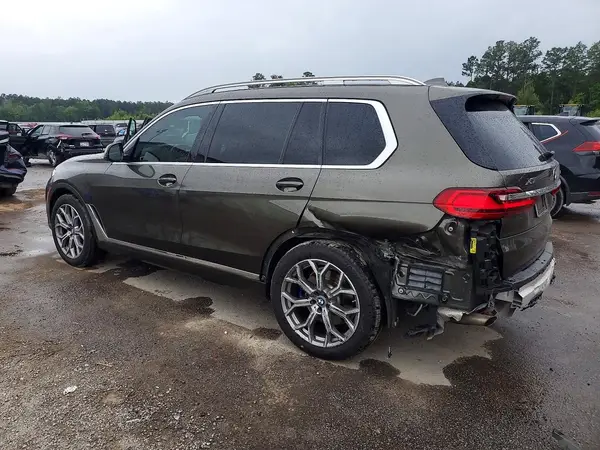 5UXCW2C00M9G06579 2021 BMW X7 - Image 2