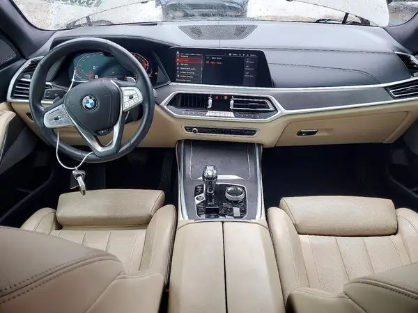 5UXCW2C00M9G06579 2021 BMW X7 - Image 8
