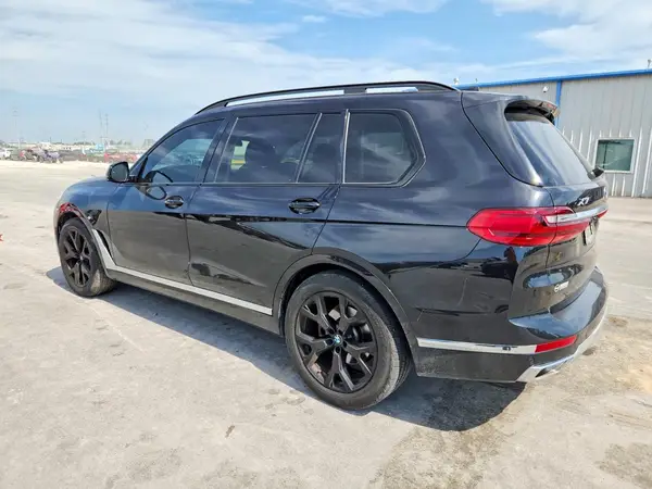 5UXCW2C00M9G75367 2021 BMW X7 - Image 2