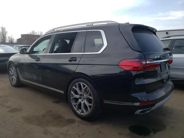 5UXCW2C00M9G97515 2021 BMW X7 - Image 2