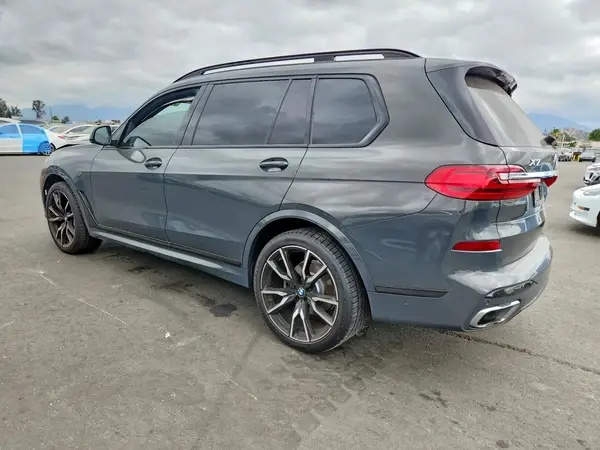 5UXCW2C00M9H88302 2021 BMW X7 - Image 2