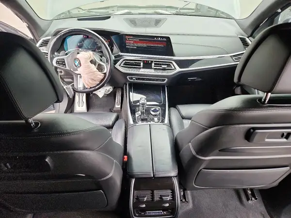 5UXCW2C00M9H88302 2021 BMW X7 - Image 8