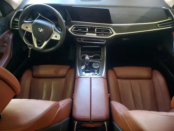5UXCW2C00N9K18265 2022 BMW X7 - Image 8