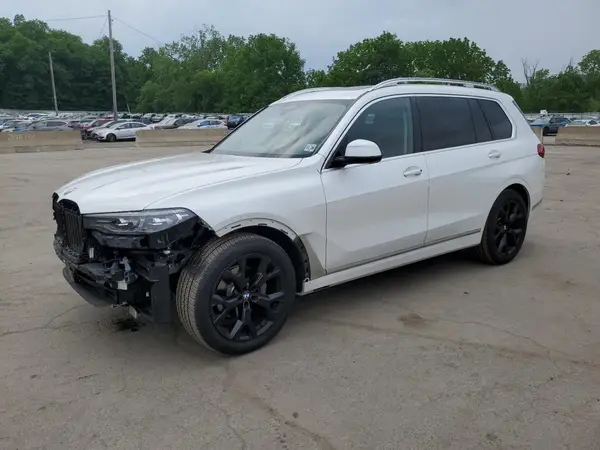 5UXCW2C00N9K29220 2022 BMW X7 - Image 1