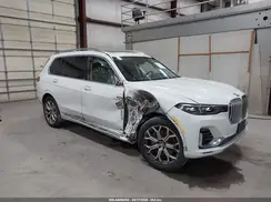 5UXCW2C00N9K70415 2022 BMW X7