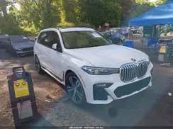 5UXCW2C00N9L30287 2022 BMW X7