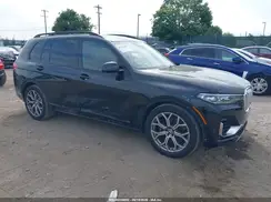 5UXCW2C00N9L52046 2022 BMW X7
