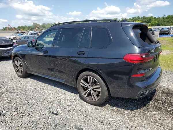 5UXCW2C00N9M58738 2022 BMW X7 - Image 2