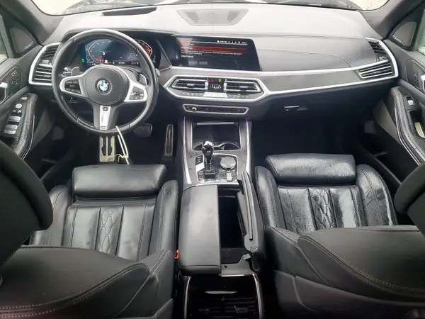 5UXCW2C00N9N00213 2022 BMW X7 - Image 8