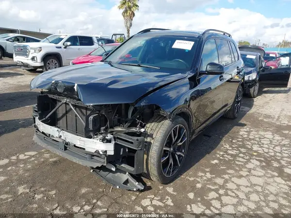 5UXCW2C01M9E52853 2021 BMW X7 - Image 2