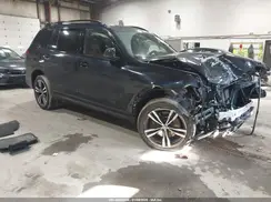 5UXCW2C01M9F19564 2021 BMW X7