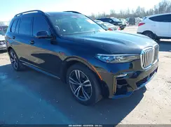 5UXCW2C01M9F27860 2021 BMW X7