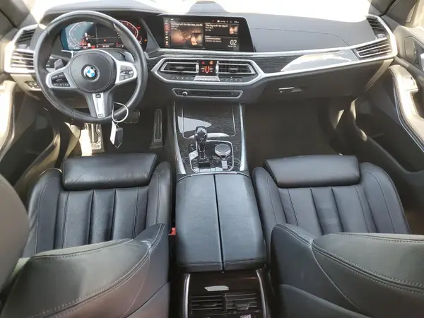 5UXCW2C01M9F64522 2021 BMW X7 - Image 8