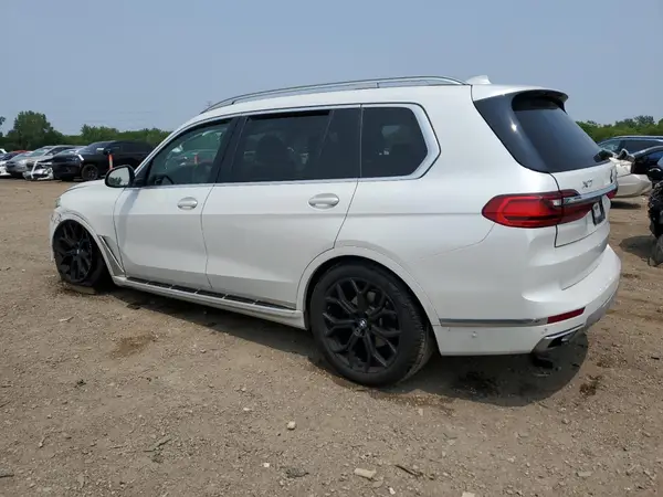 5UXCW2C01M9F67274 2021 BMW X7 - Image 2