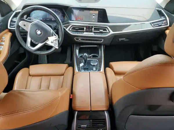 5UXCW2C01M9F67274 2021 BMW X7 - Image 8