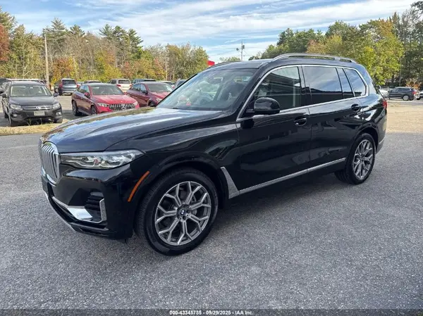 5UXCW2C01M9G78181 2021 BMW X7 - Image 2