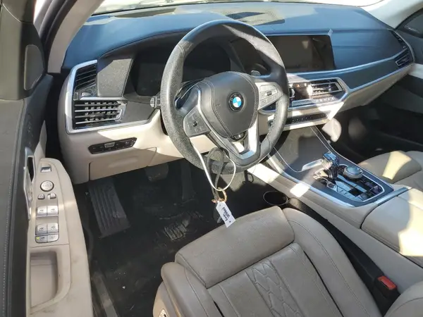 5UXCW2C01M9G95322 2021 BMW X7 - Image 8