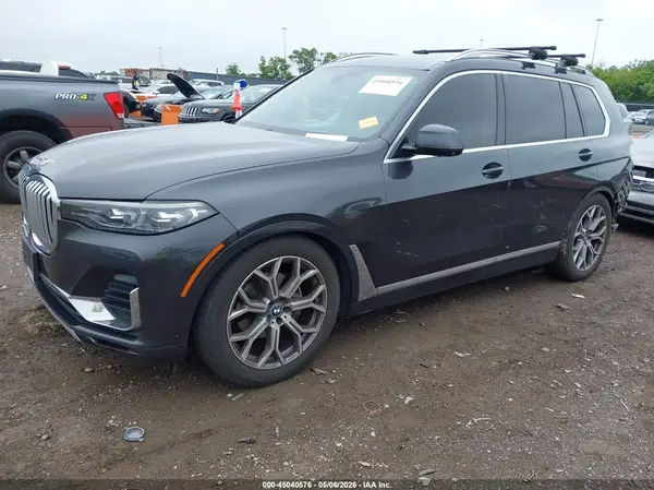 5UXCW2C01M9H51792 2021 BMW X7 - Image 2