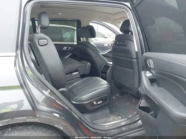 5UXCW2C01M9H51792 2021 BMW X7 - Image 8