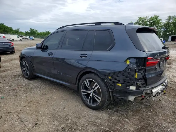 5UXCW2C01N9K38718 2022 BMW X7 - Image 2