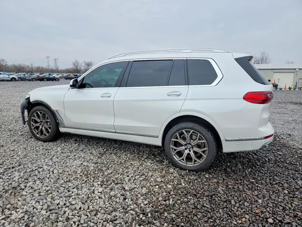 5UXCW2C01N9K78426 2022 BMW X7 - Image 2