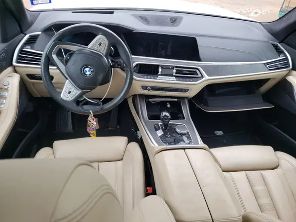 5UXCW2C01N9L49236 2022 BMW X7 - Image 8