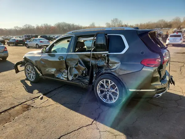 5UXCW2C01N9L61256 2022 BMW X7 - Image 2