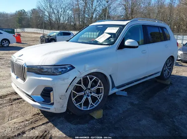 5UXCW2C01N9L72533 2022 BMW X7 - Image 2