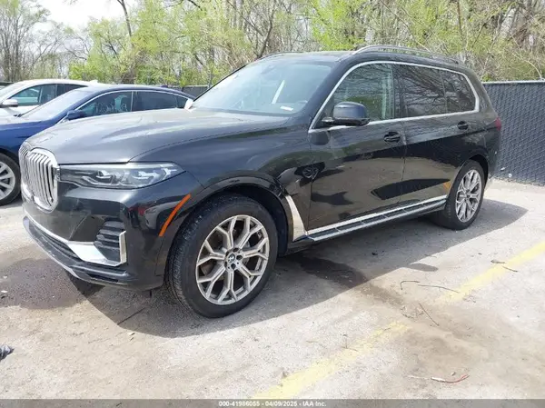 5UXCW2C01N9L78767 2022 BMW X7 - Image 2