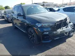 5UXCW2C01N9M42533 2022 BMW X7