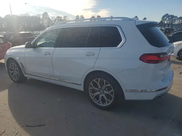 5UXCW2C02L9B18622 2020 BMW X7 - Image 2