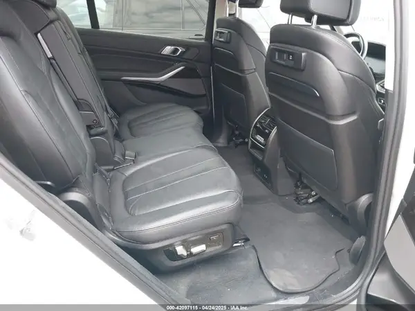 5UXCW2C02L9B68713 2020 BMW X7 - Image 8