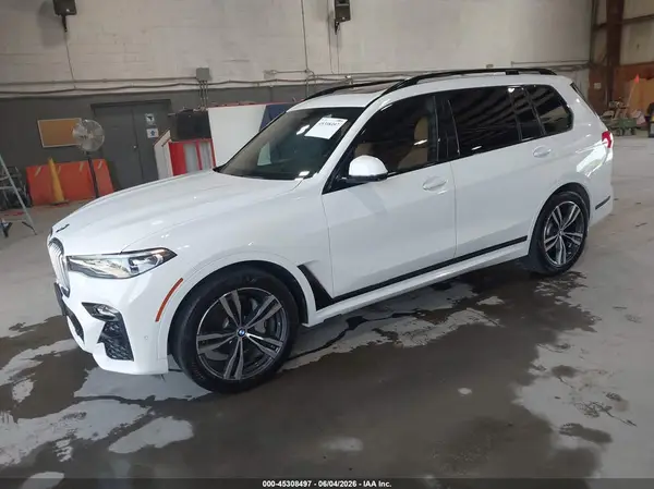5UXCW2C02L9C57469 2020 BMW X7 - Image 2