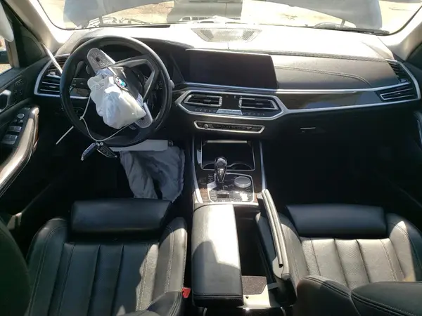 5UXCW2C02L9C82663 2020 BMW X7 - Image 8