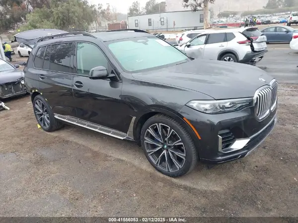 5UXCW2C02M9D83199 2021 BMW X7 - Image 1