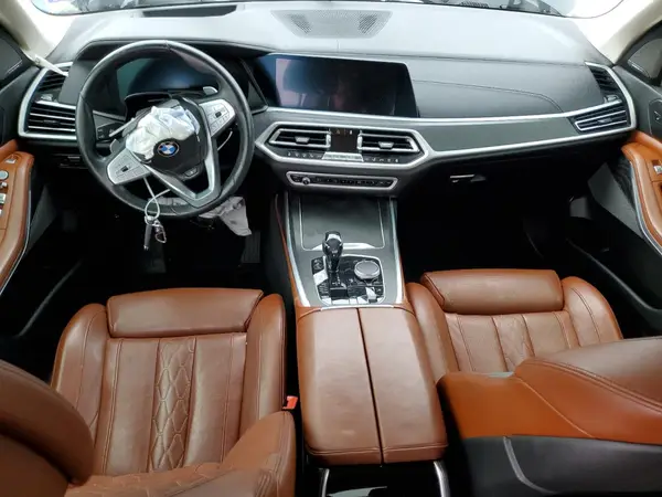 5UXCW2C02M9D92985 2021 BMW X7 - Image 8