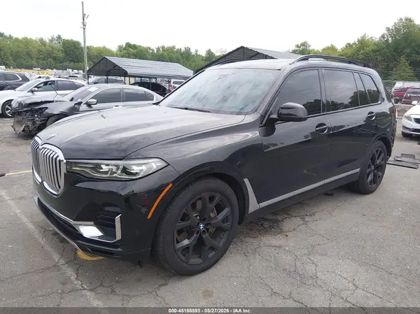 5UXCW2C02M9E41103 2021 BMW X7 - Image 2