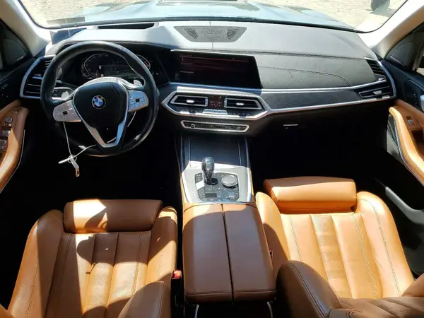 5UXCW2C02M9F57191 2021 BMW X7 - Image 8