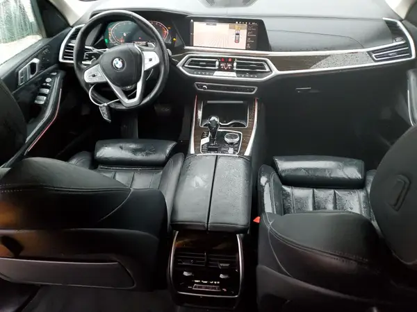 5UXCW2C02M9F63976 2021 BMW X7 - Image 8