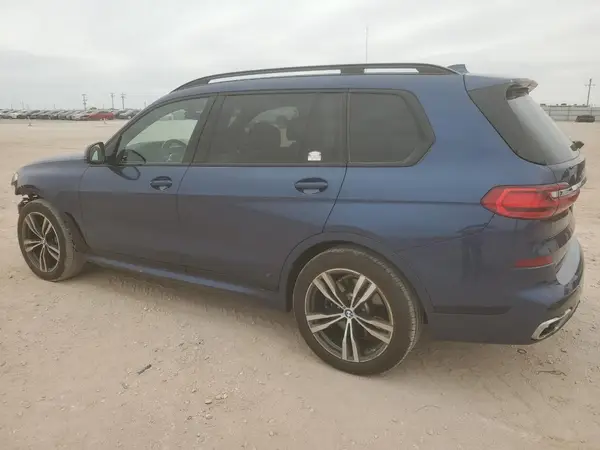 5UXCW2C02N9L18495 2022 BMW X7 - Image 2