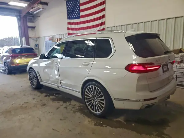 5UXCW2C02N9L52050 2022 BMW X7 - Image 2