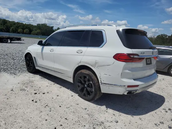 5UXCW2C03L9A00269 2020 BMW X7 - Image 2