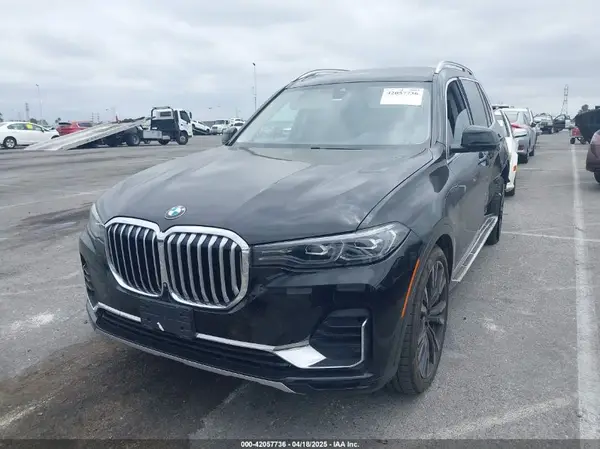 5UXCW2C03L9A00546 2020 BMW X7 - Image 2