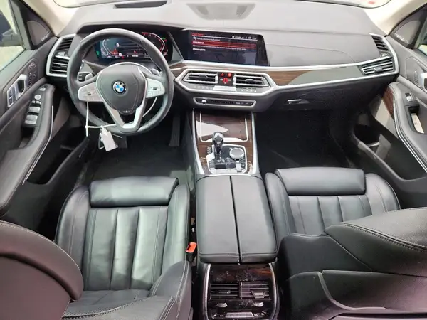 5UXCW2C03L9B27913 2020 BMW X7 - Image 8